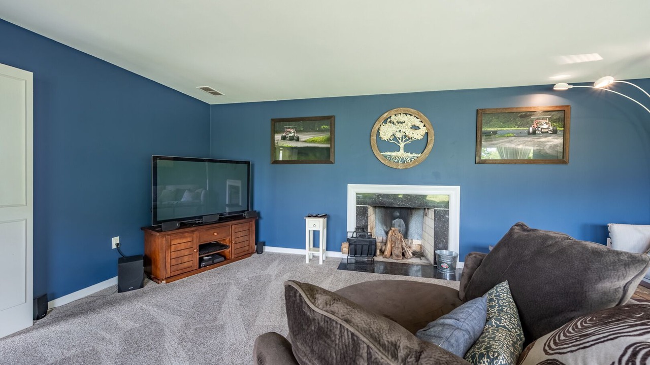 Photo of Livingroom in Clarkesville