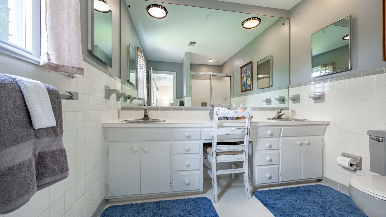 Photo of Bathroom in Clarkesville