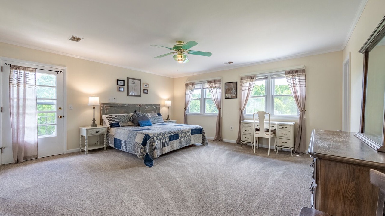Photo of Bedroom in Clarkesville