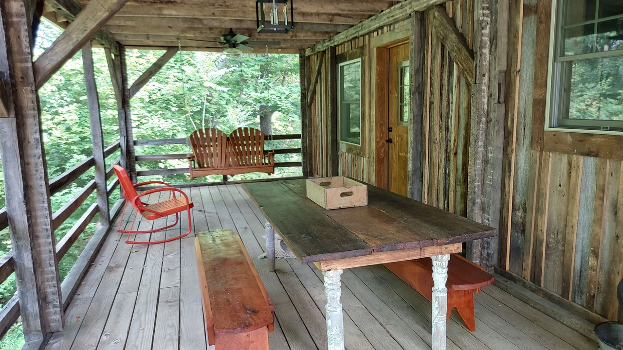Photo of Outdoor in Lynx