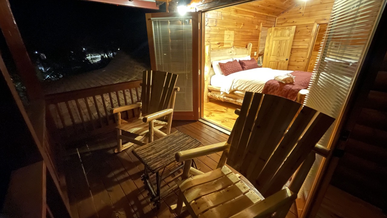 Photo of Patio Balcony in Ellijay