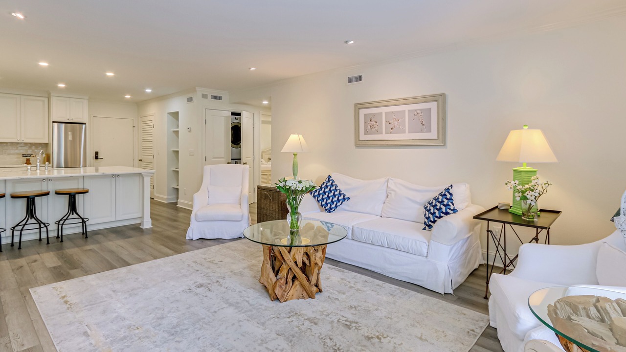 Photo of Livingroom in Harbour Town