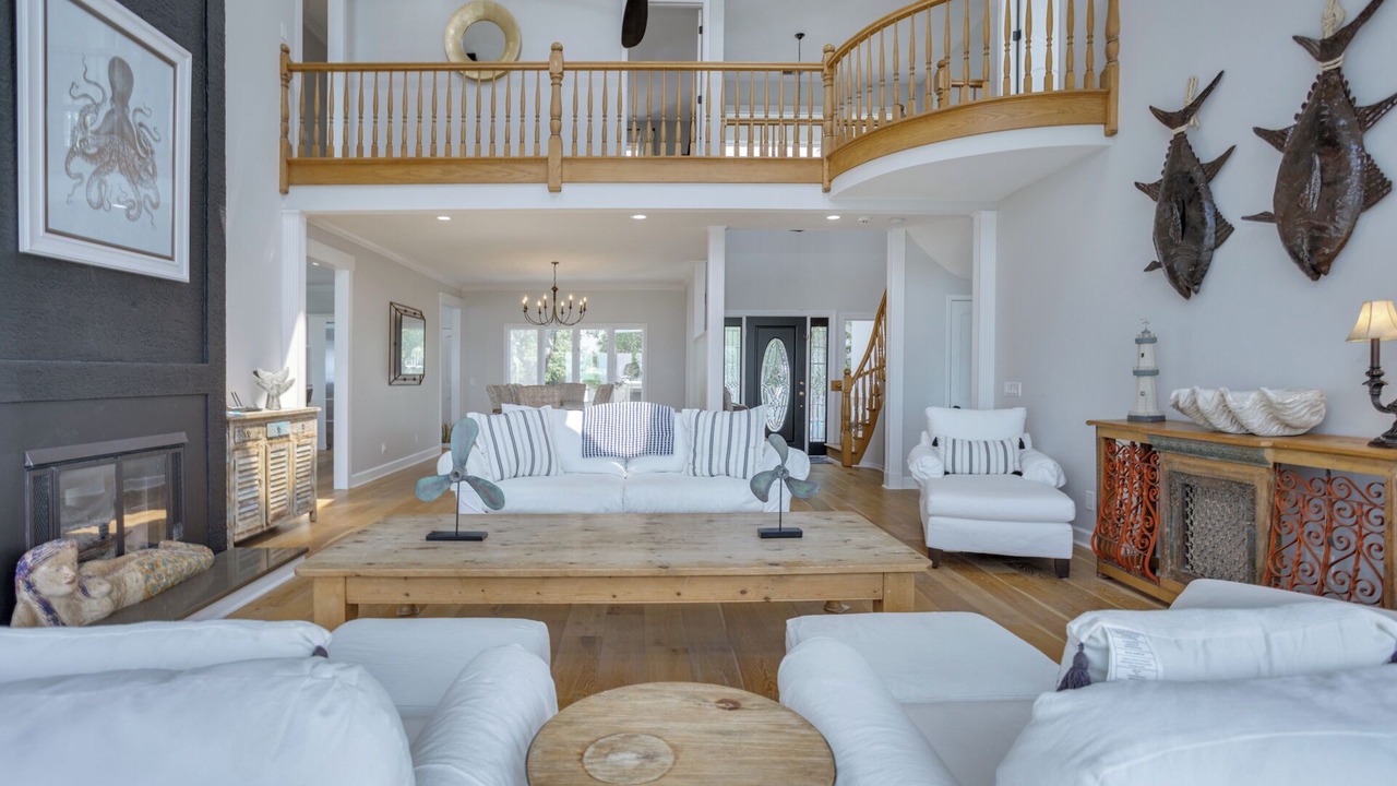 Photo of Livingroom in North Forest Beach