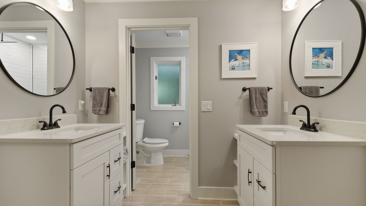Photo of Bathroom in Heritage Woods