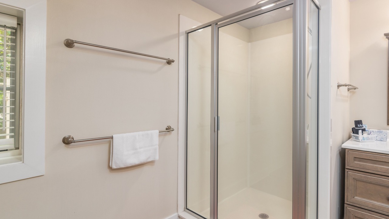 Photo of Bathroom in Beach Lagoon
