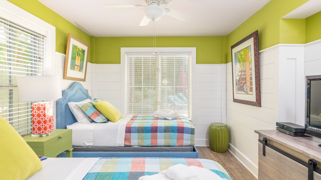 Photo of Bedroom in Beach Lagoon