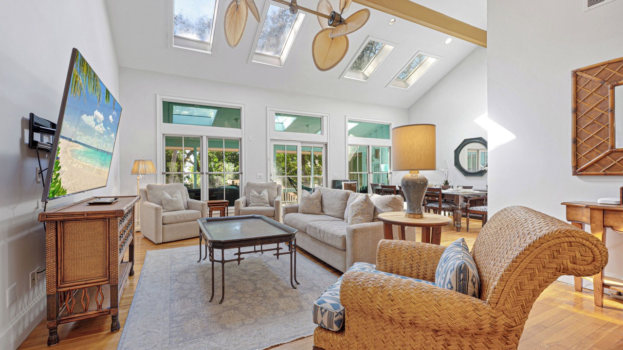 Photo of Livingroom in Beach Lagoon