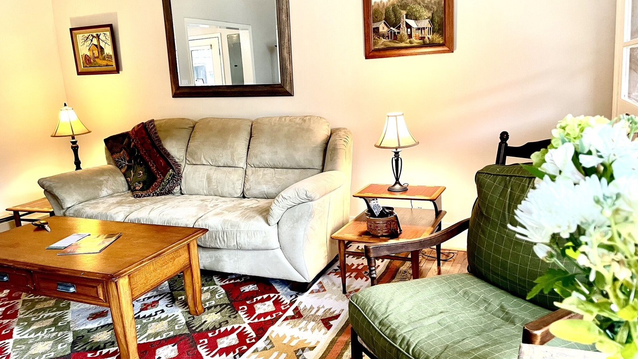 Photo of Bedroom in Burnsville