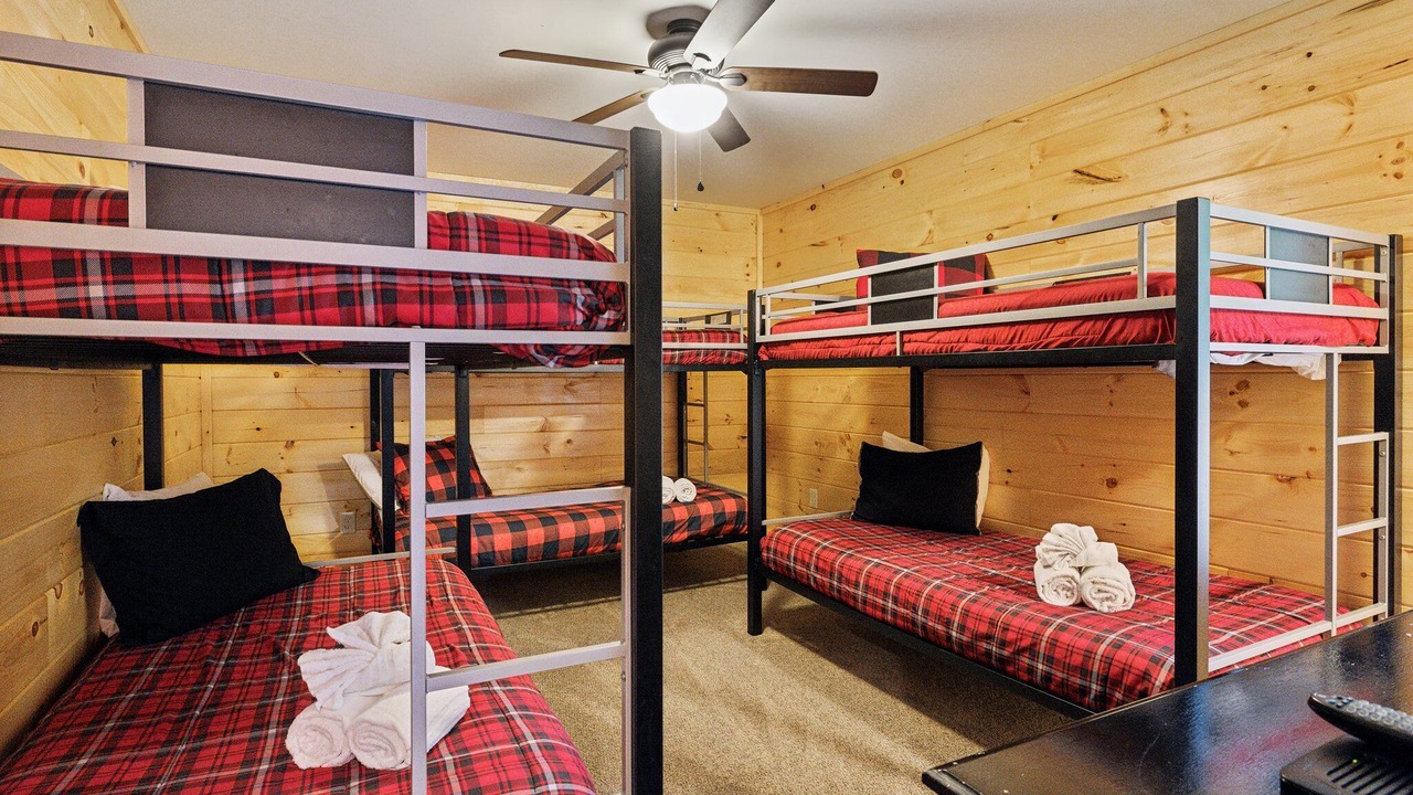 Photo of Bedroom in Chalet Village North