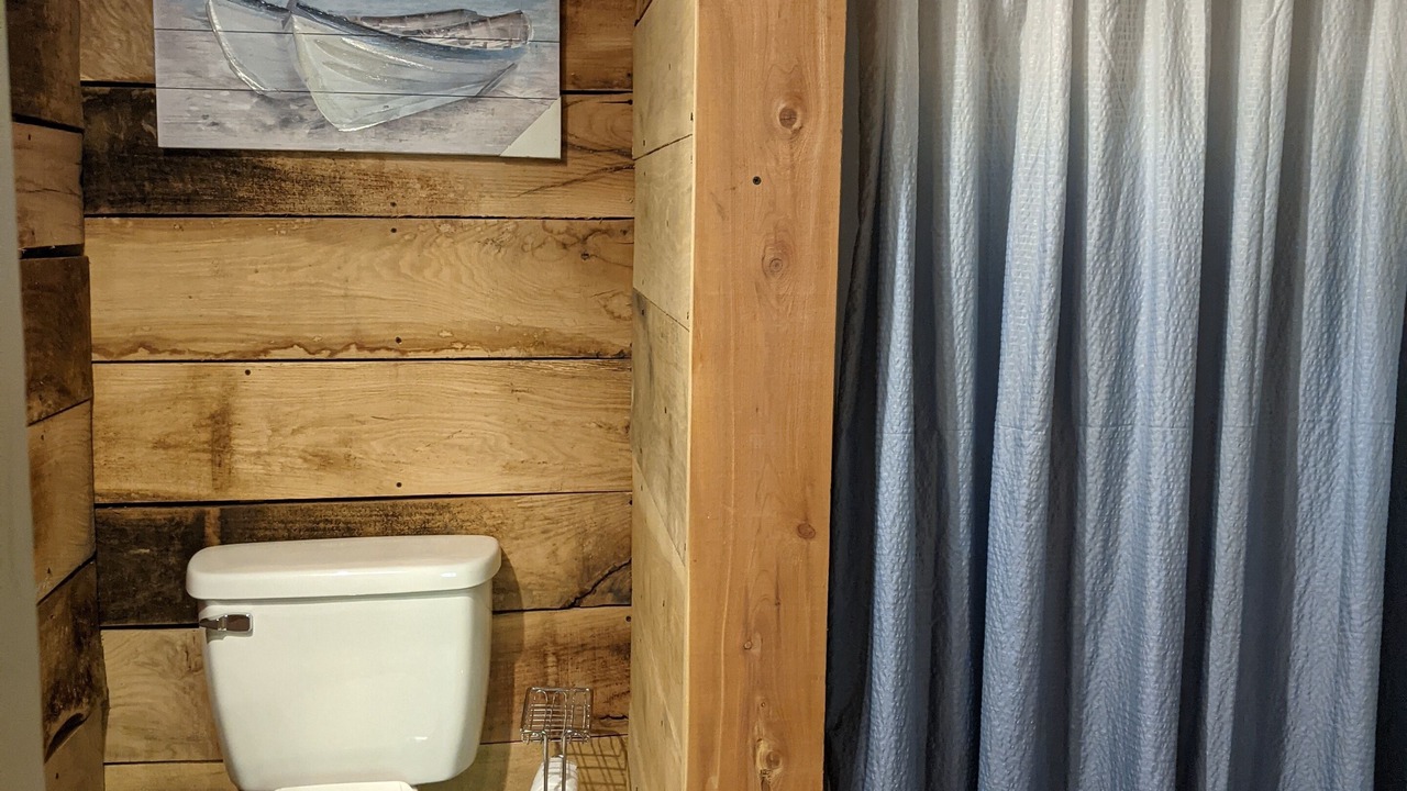 Photo of Bathroom in Benton