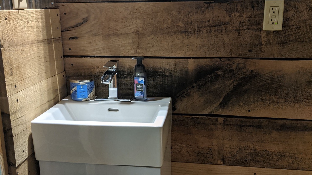 Photo of Bathroom in Benton