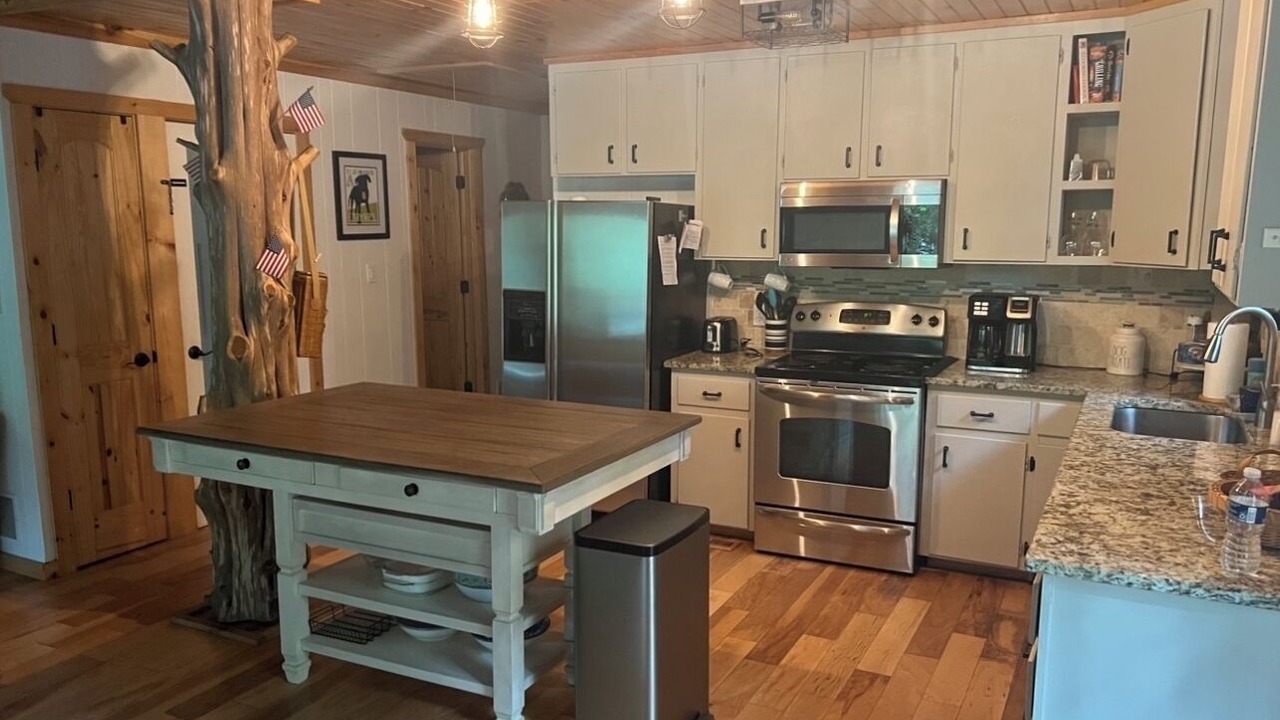 Photo of Kitchen in Reed Creek