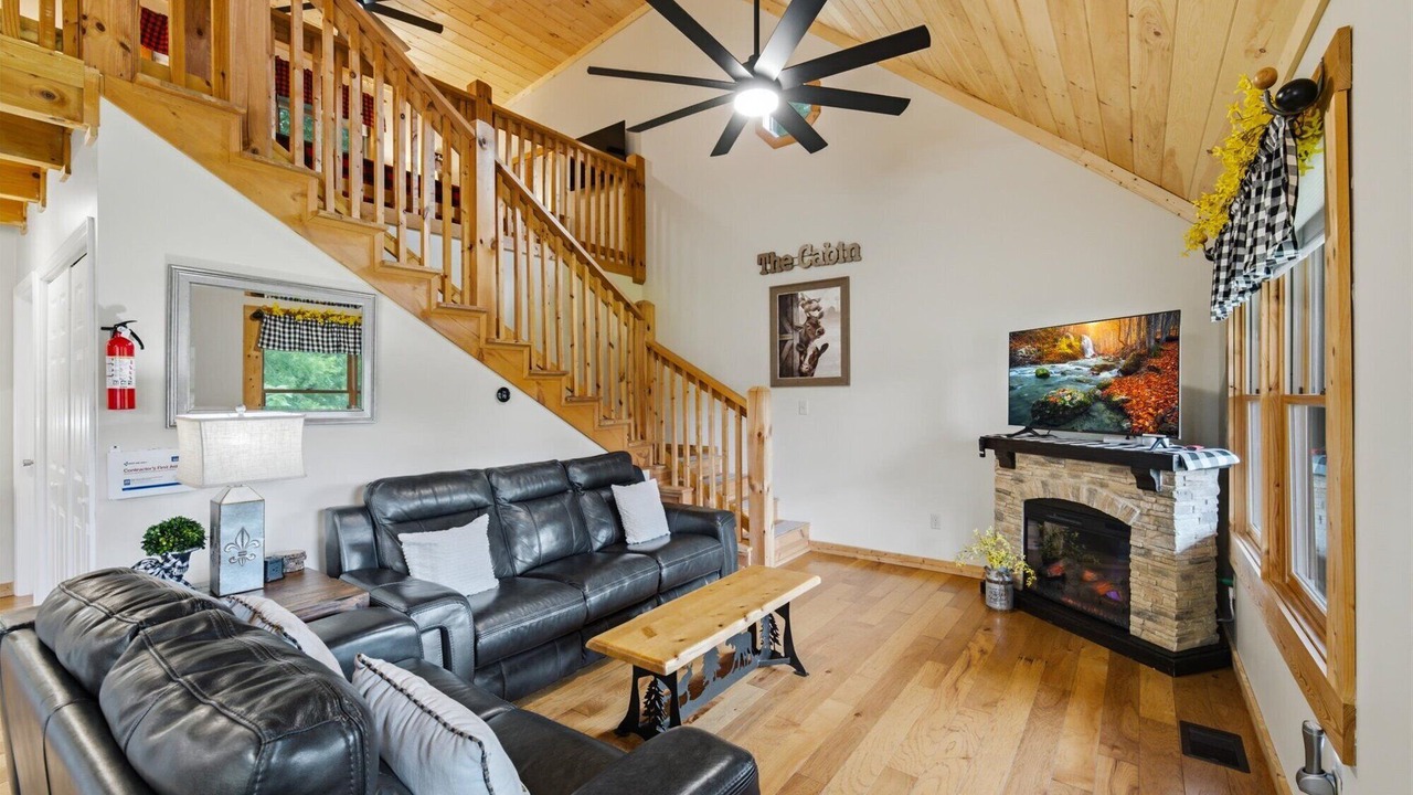 Photo of Livingroom in Knoxville