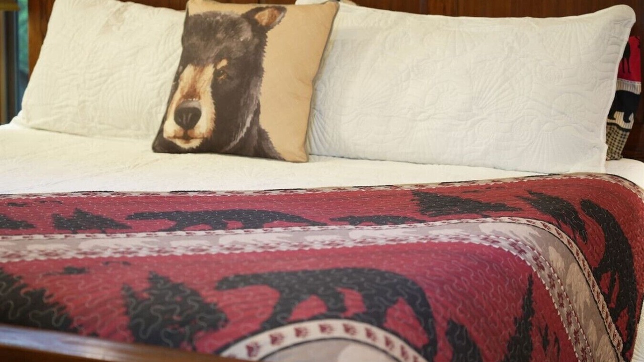 Photo of Bedroom in Cullowhee
