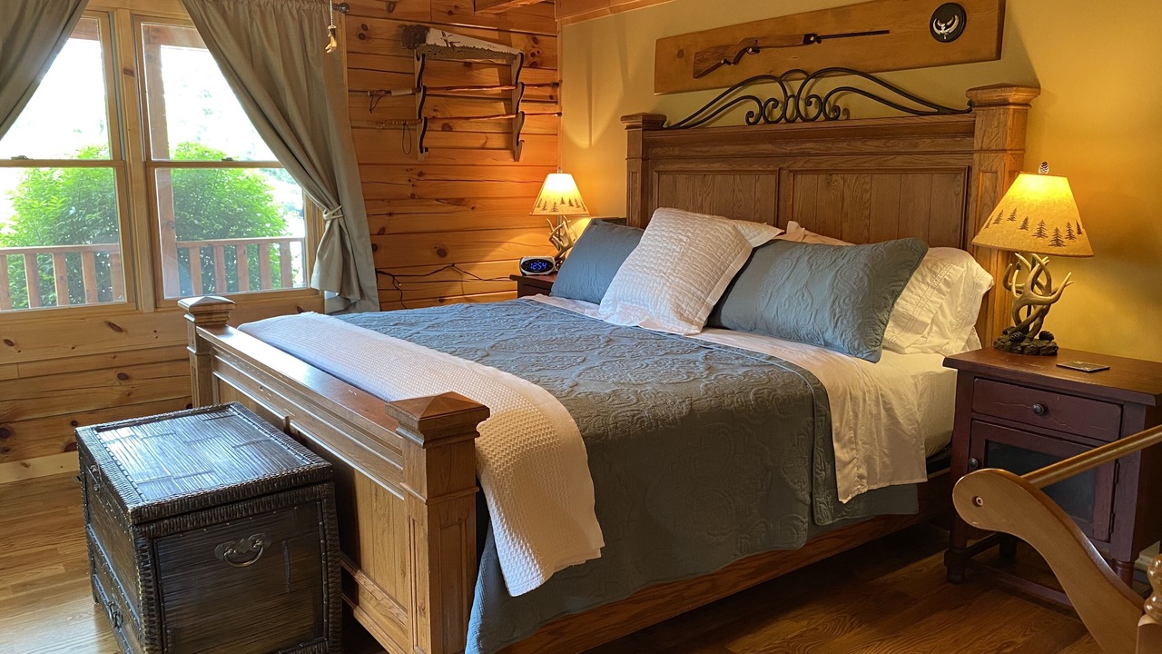 Photo of Bedroom in Mouth of Wilson