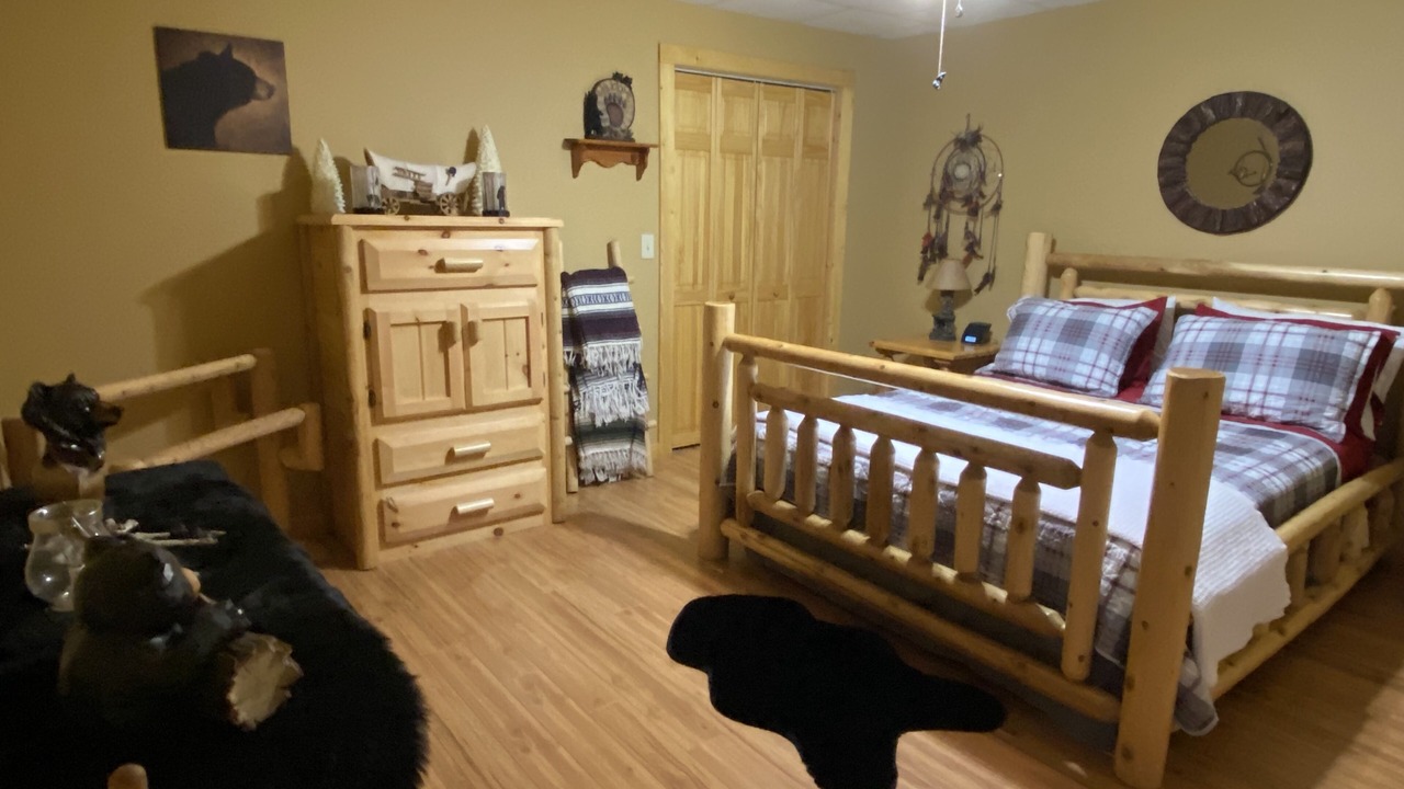 Photo of Bedroom in Mouth of Wilson