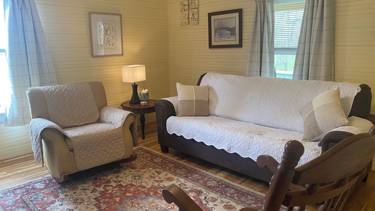 Photo of Livingroom in Mount Airy