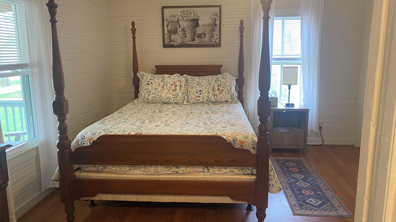 Photo of Bedroom in Mount Airy