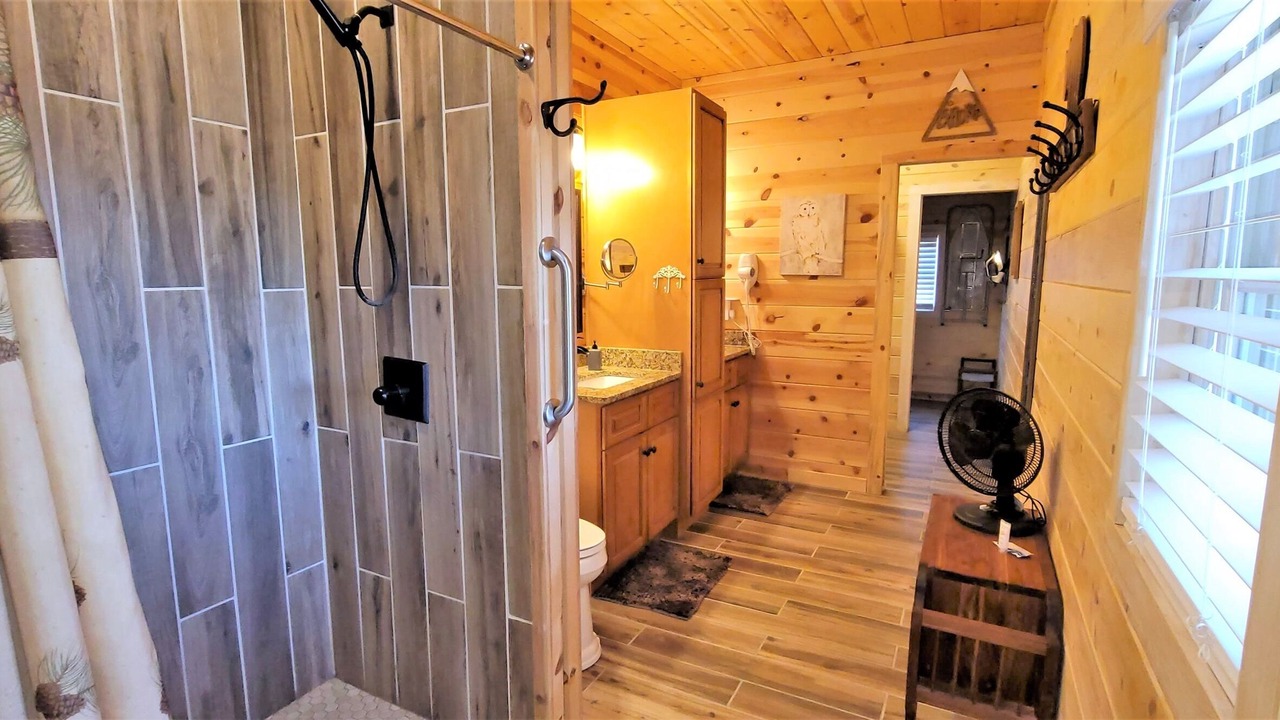 Photo of Bathroom in Gatlinburg