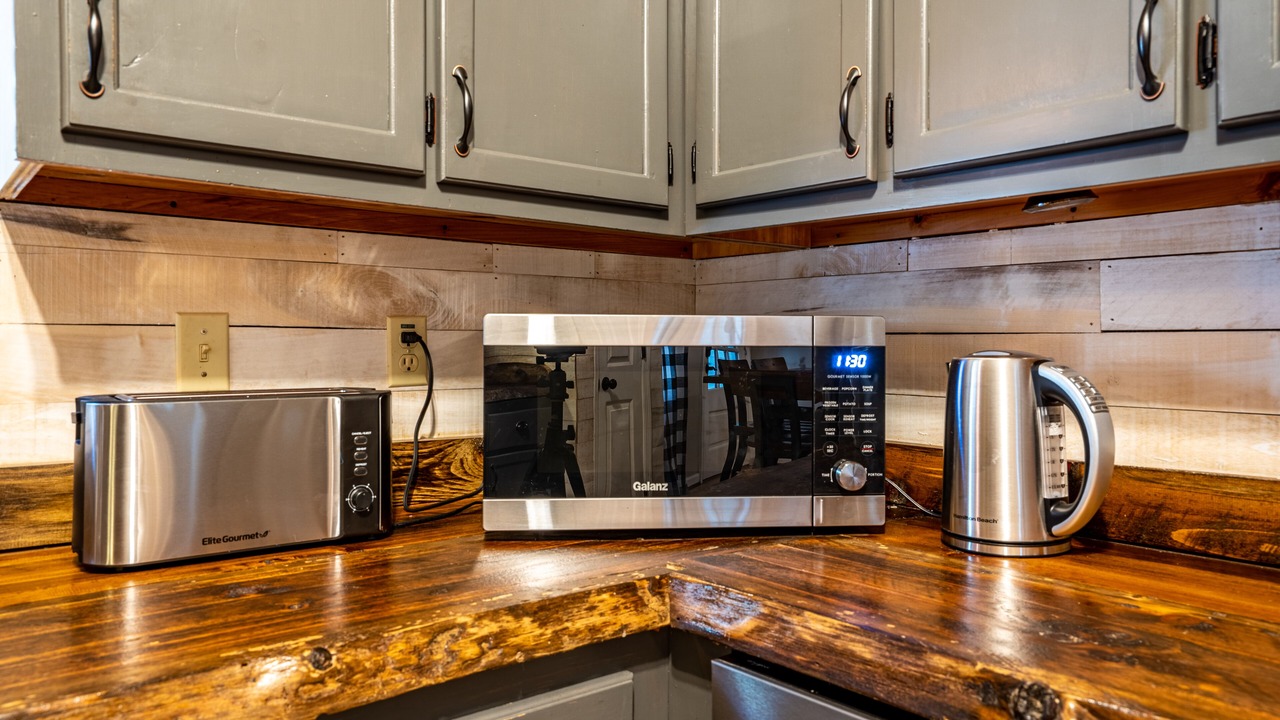 Photo of Kitchen in Cherry Log