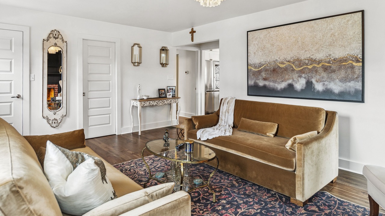 Photo of Livingroom in St. Matthews
