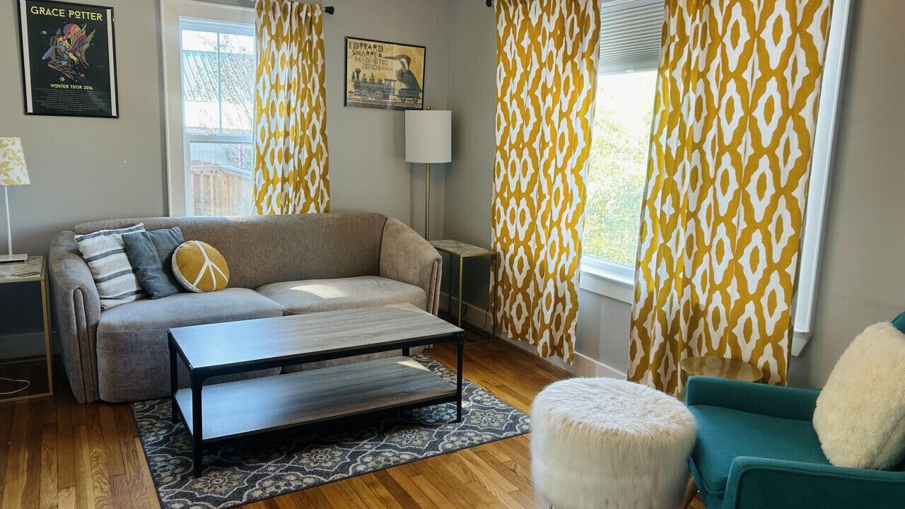 Photo of Livingroom in Northside