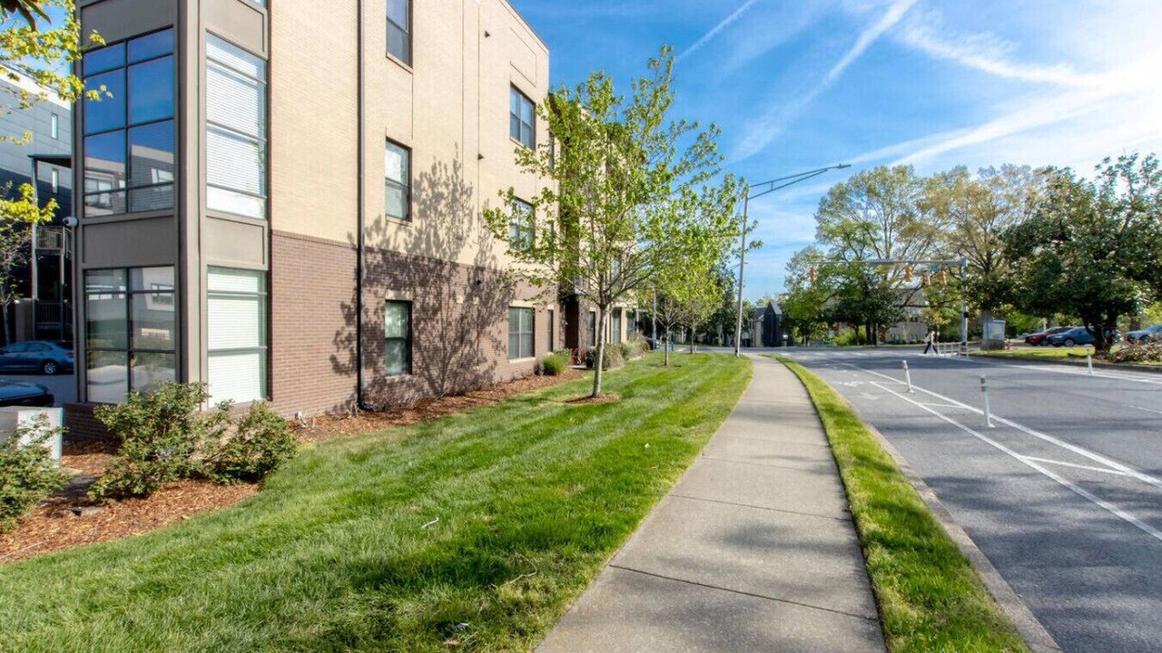 Photo of Outdoor in Hillsboro Village
