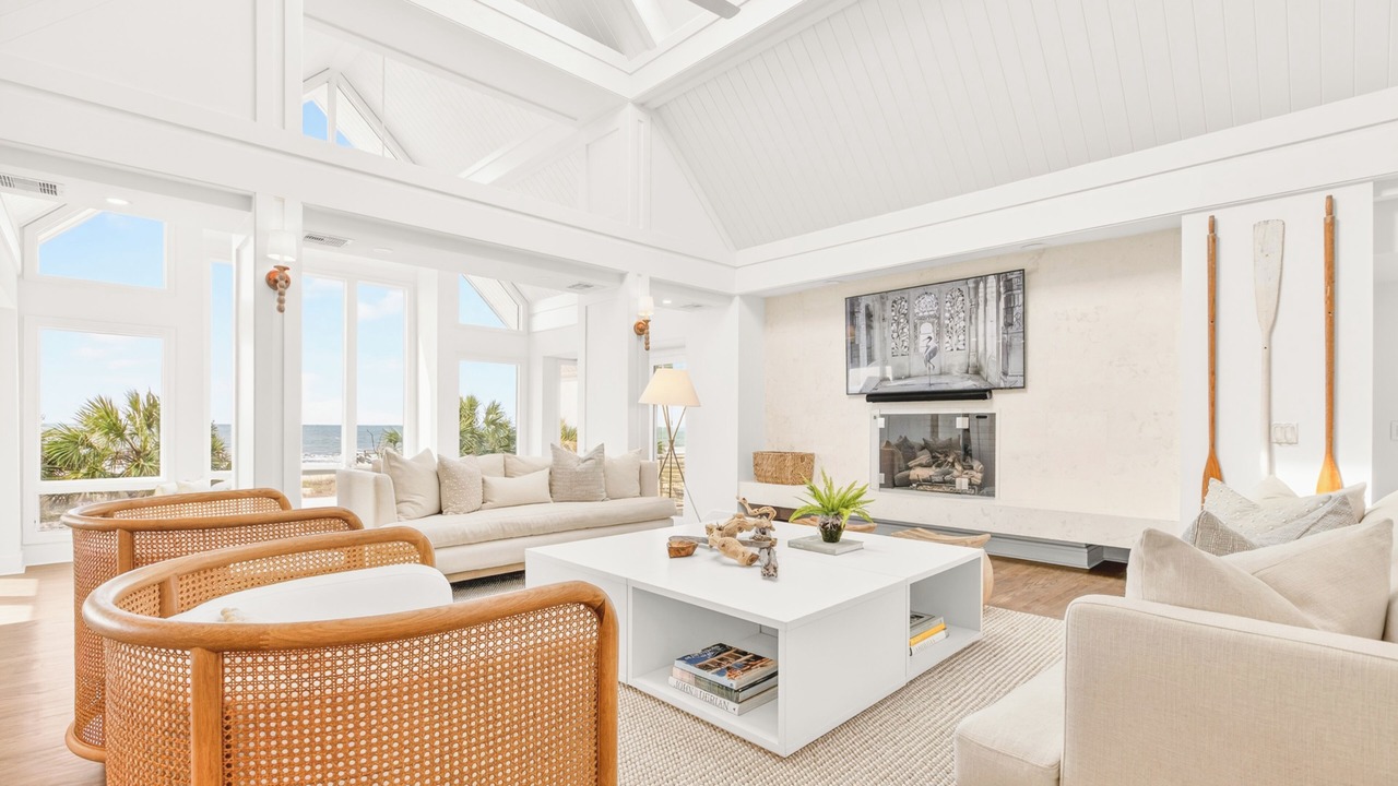Photo of Livingroom in Beach Lagoon