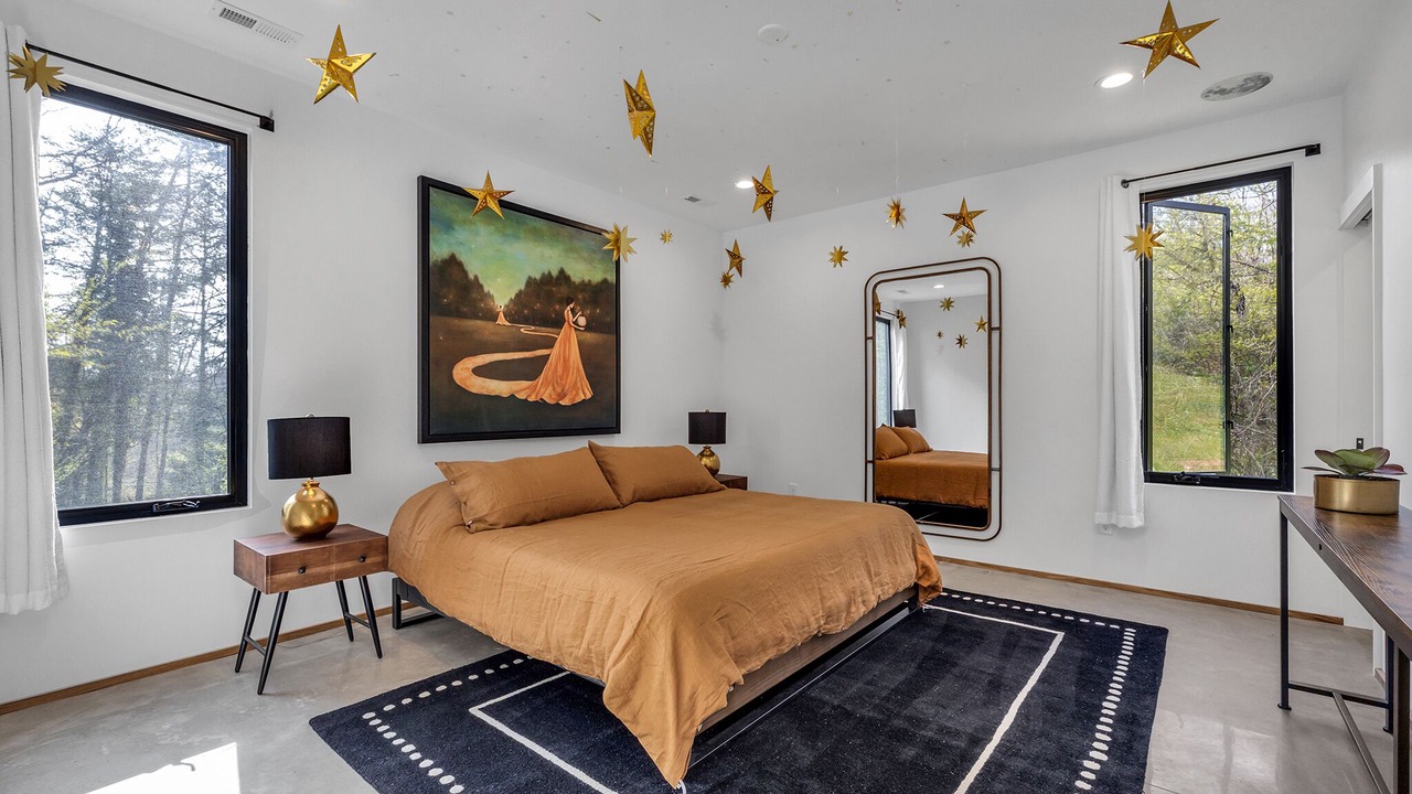 Photo of Bedroom in Stuart Heights - Rivermont