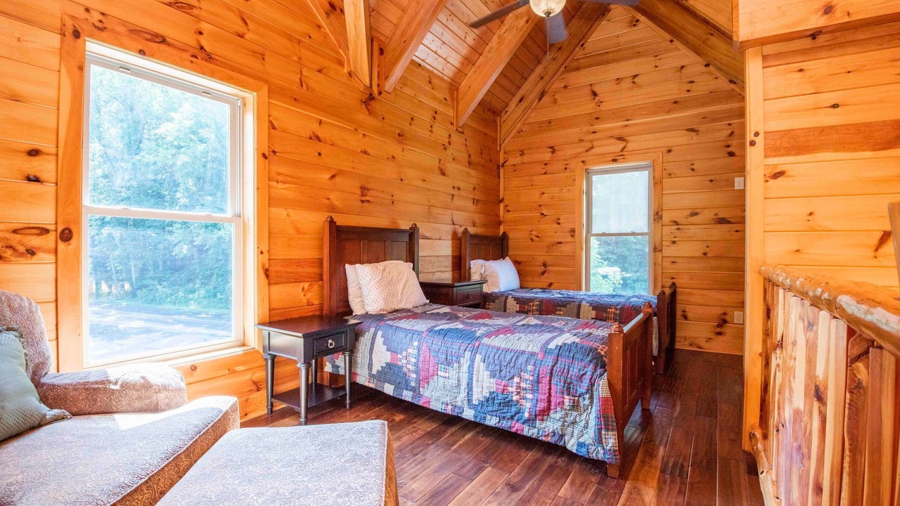 Photo of Bedroom in Tellico Plains