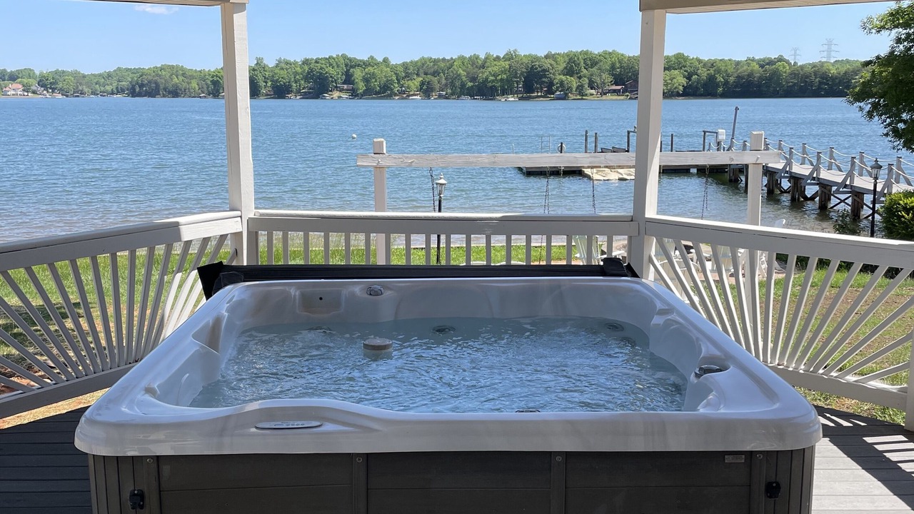 Photo of Patio Balcony in Lake Norman of Catawba