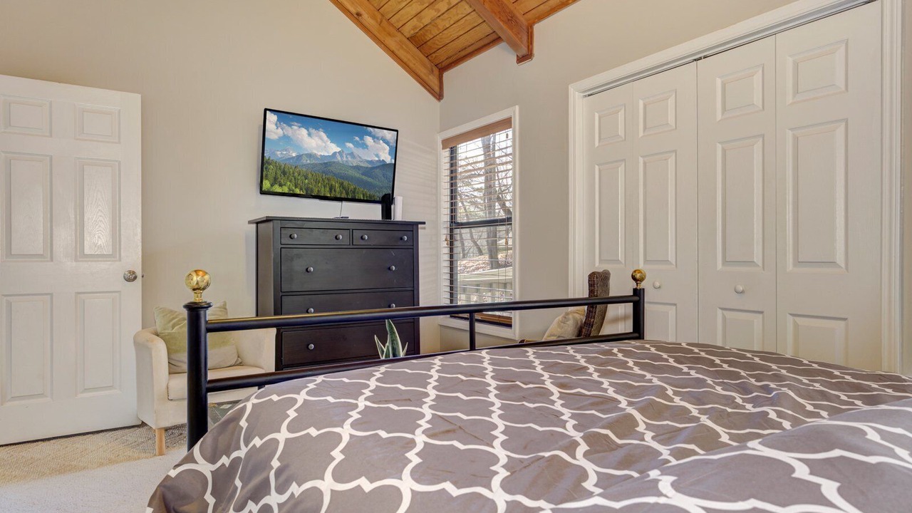 Photo of Bedroom in Big Canoe