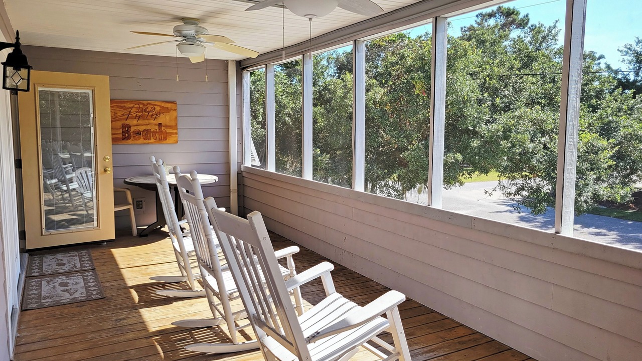Photo of Patio Balcony in North Litchfield Beach