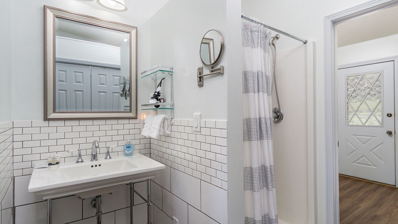 Photo of Bathroom in Sunset Cove