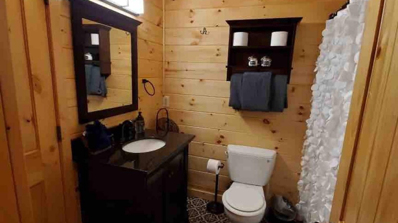 Photo of Bathroom in Chalet Village