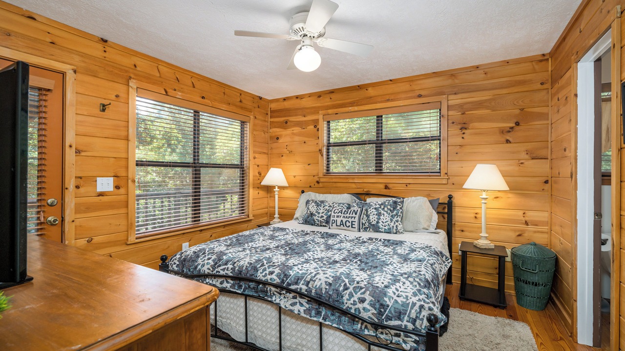 Photo of Bedroom in Ellijay