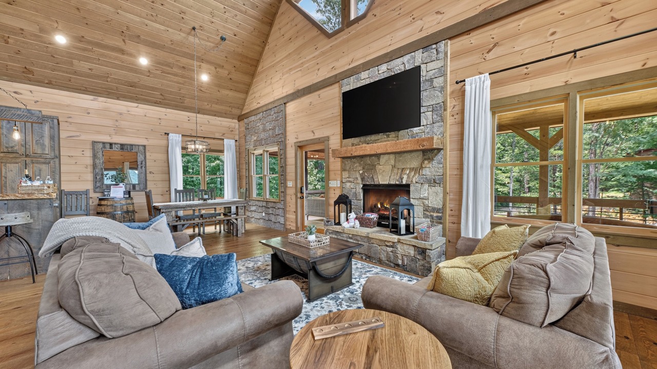 Photo of Livingroom in Blue Ridge