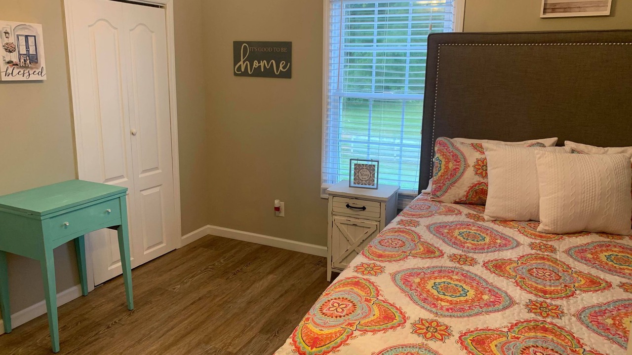 Photo of Bedroom in Bean Station