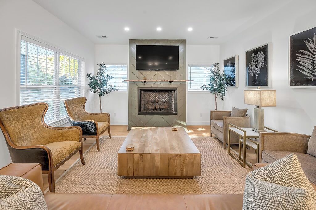 Photo of Livingroom in Lexington