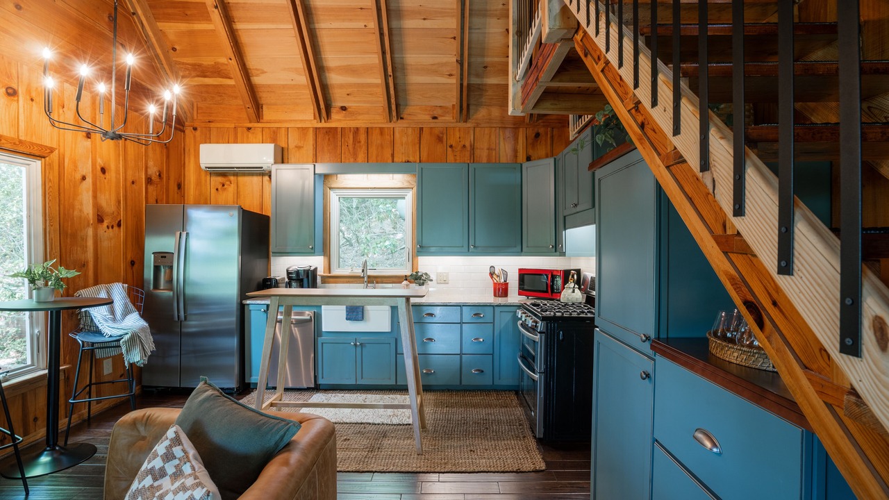Photo of Kitchen in Cherry Log