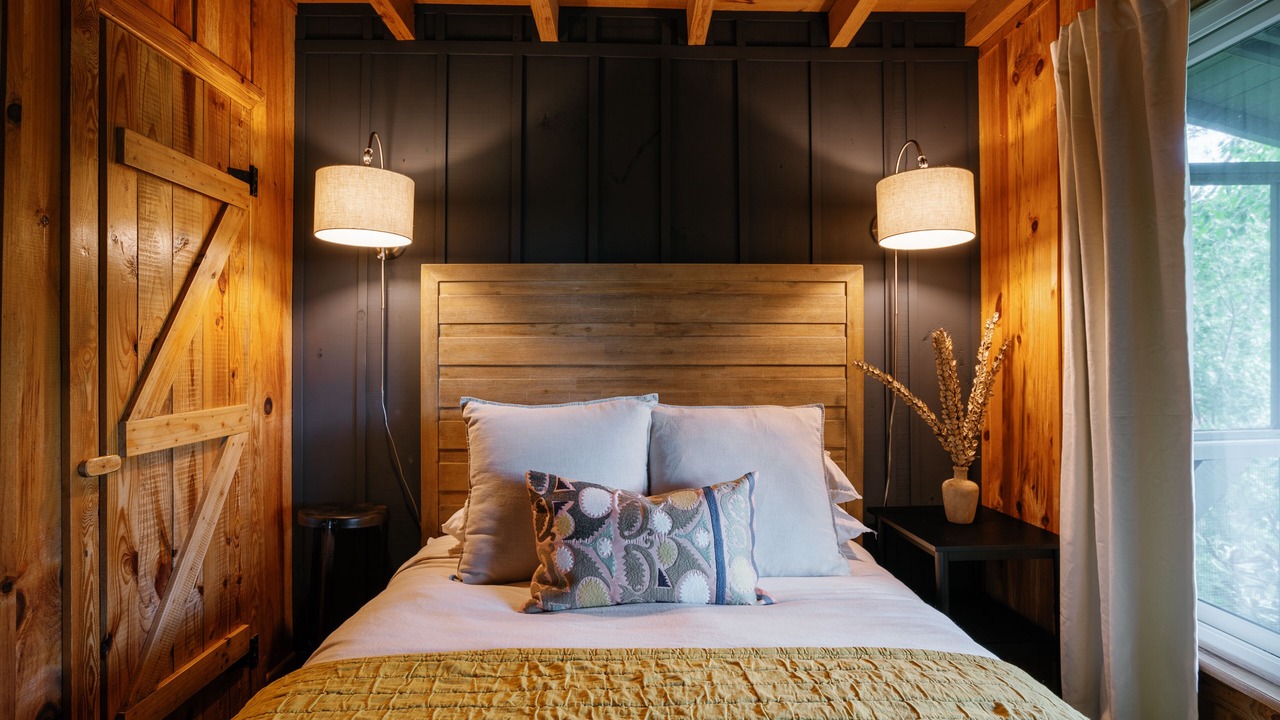 Photo of Bedroom in Cherry Log