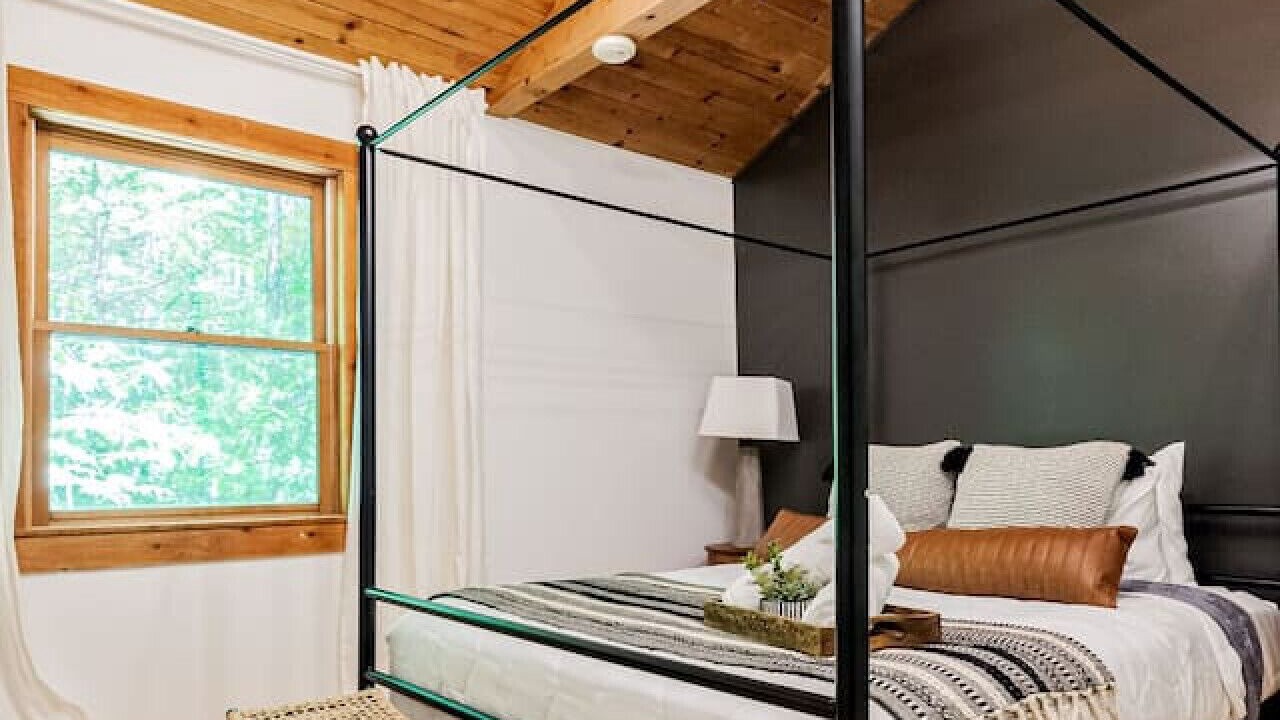 Photo of Bedroom in Asheville