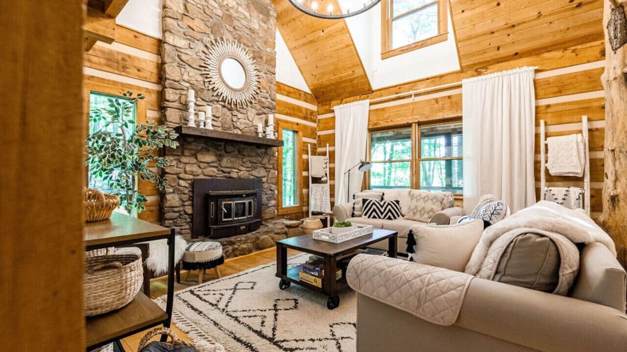 Photo of Livingroom in Asheville