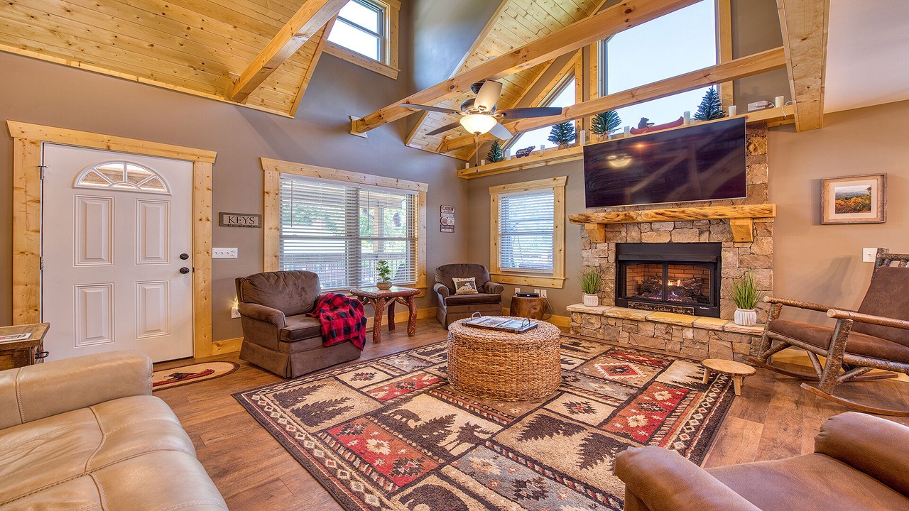 Photo of Livingroom in Maggie Valley