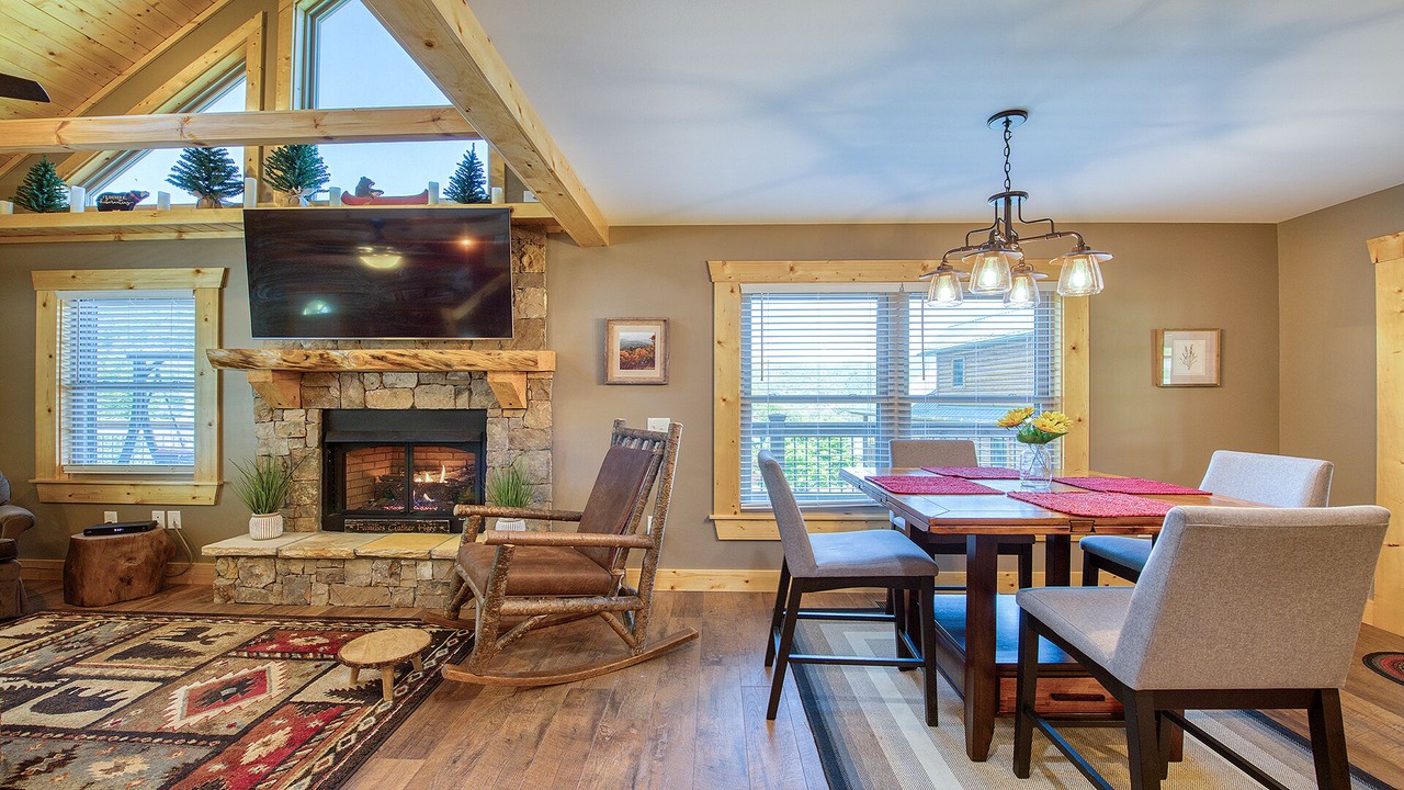 Photo of Livingroom in Maggie Valley