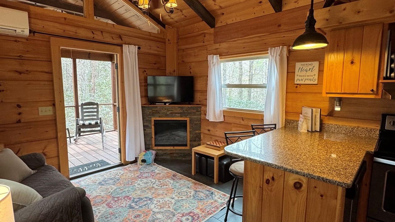 Photo of Livingroom in Mill Spring