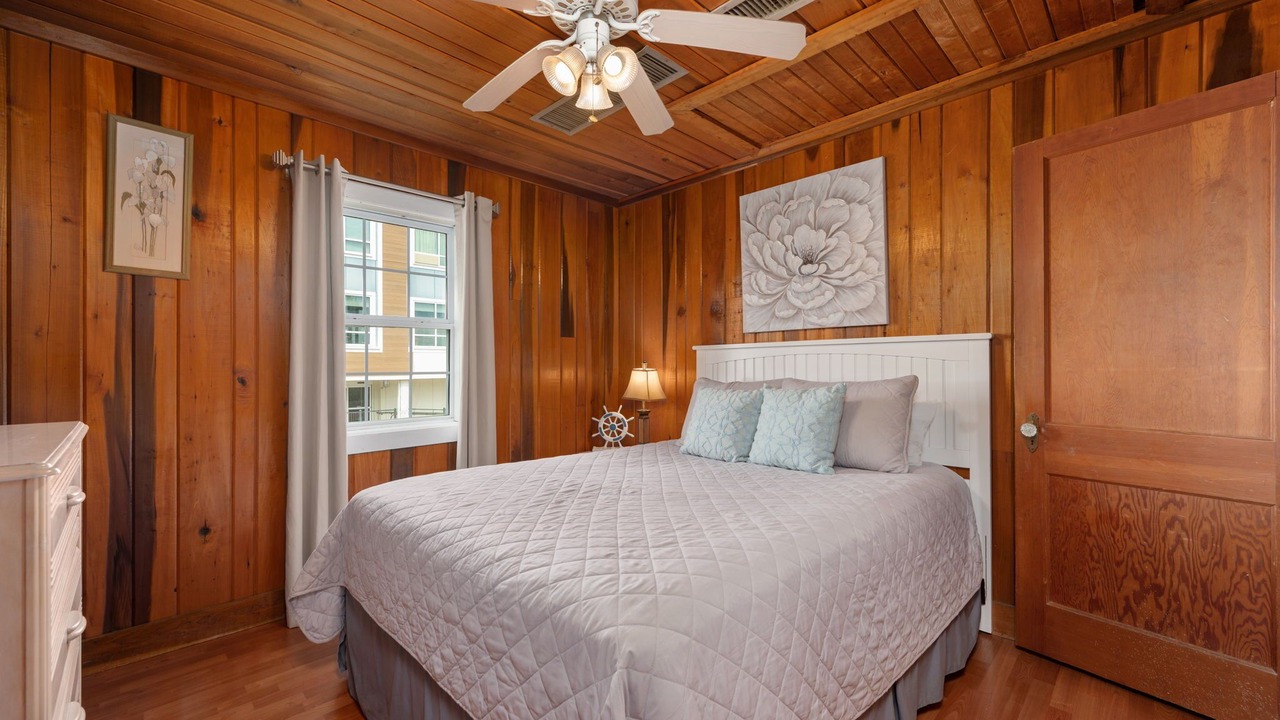 Photo of Bedroom in Kill Devil Hills