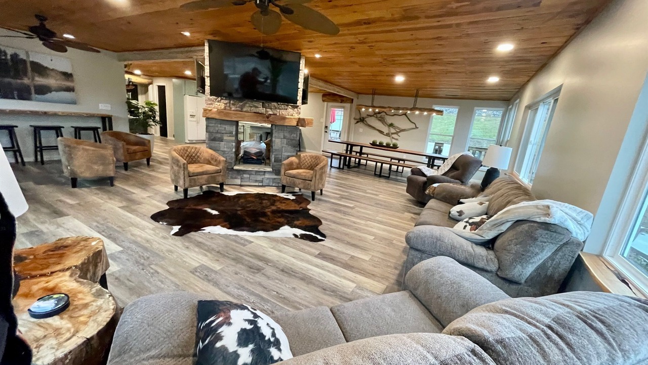 Photo of Livingroom in La Follette