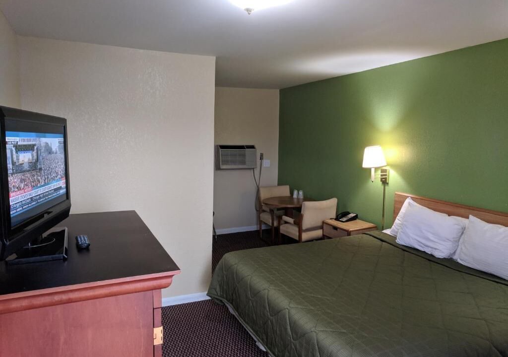 Photo of Bedroom in Benton