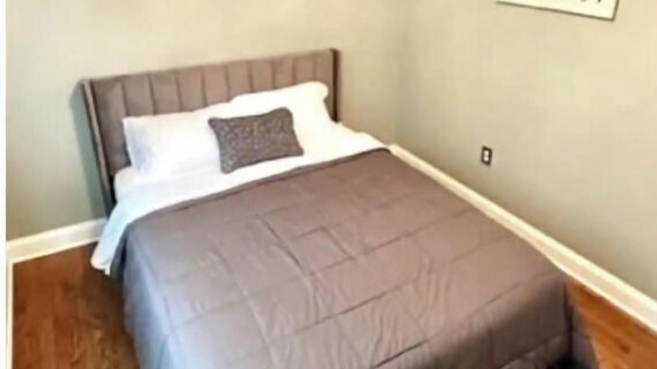 Photo of Bedroom in Elgin